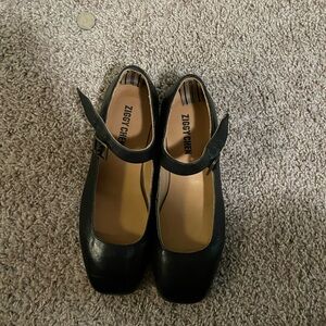Ziggy Chen Mary Jane Shoes/Flats